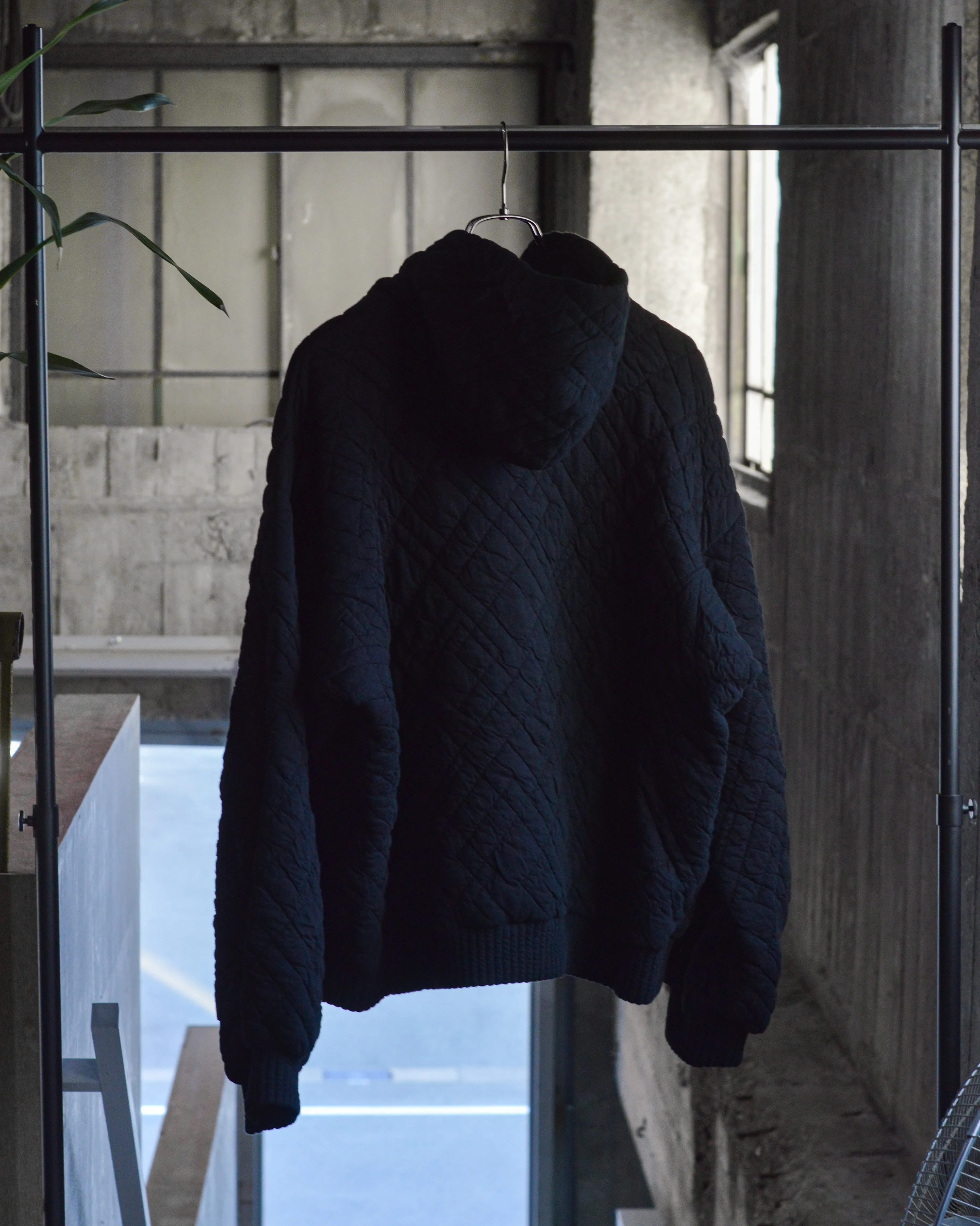 QUILTED JACQUARD PULLOVER HOODIE(BLACK)